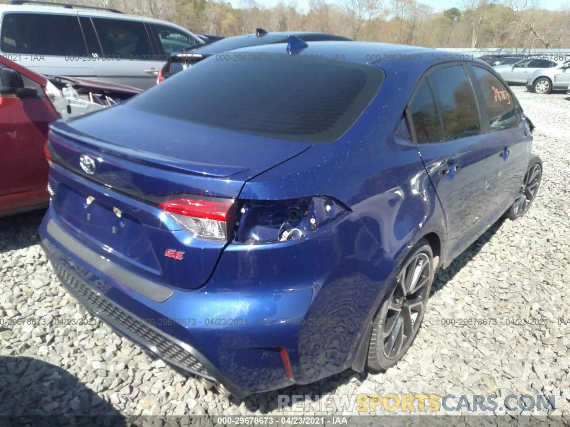 4 Photograph of a damaged car 5YFS4RCE7LP049988 TOYOTA COROLLA 2020