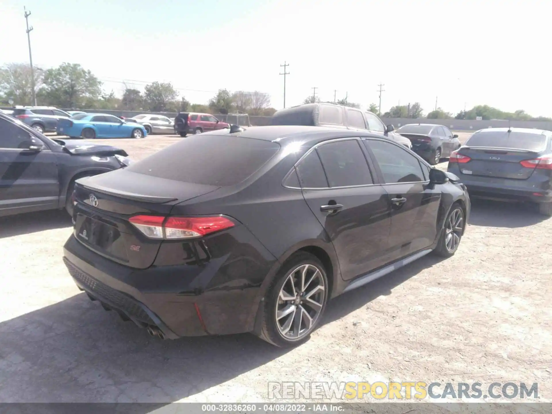 4 Photograph of a damaged car 5YFS4RCE7LP052714 TOYOTA COROLLA 2020