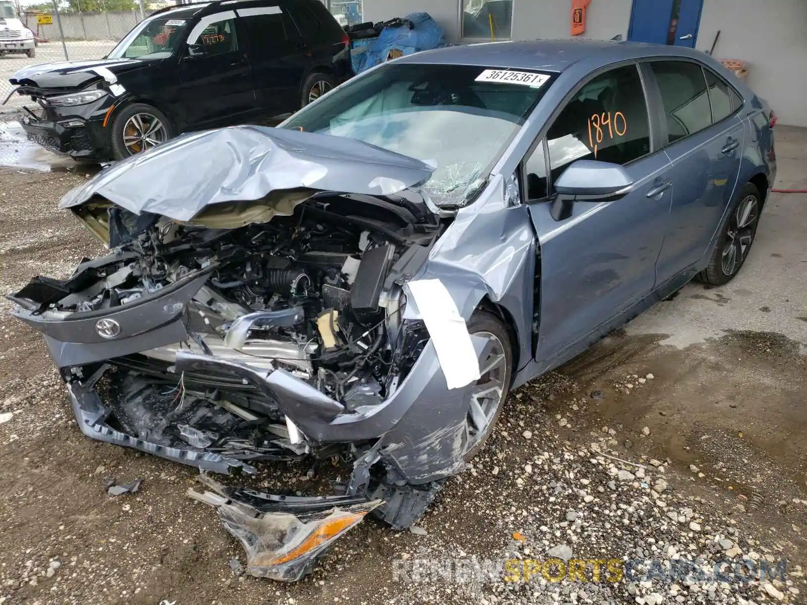 2 Photograph of a damaged car 5YFS4RCE7LP053197 TOYOTA COROLLA 2020