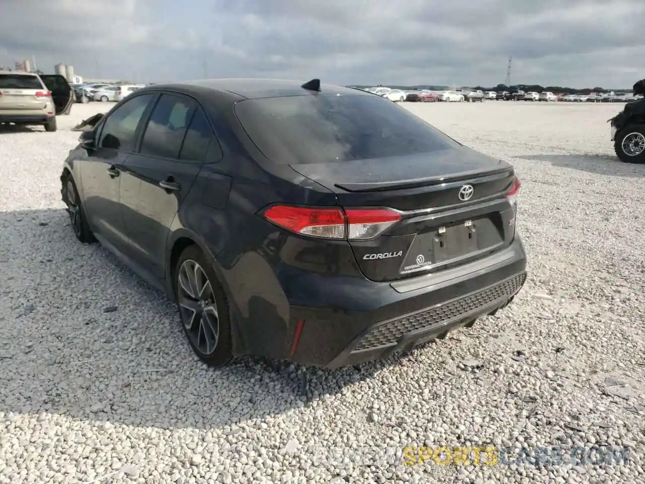 3 Photograph of a damaged car 5YFS4RCE7LP053992 TOYOTA COROLLA 2020