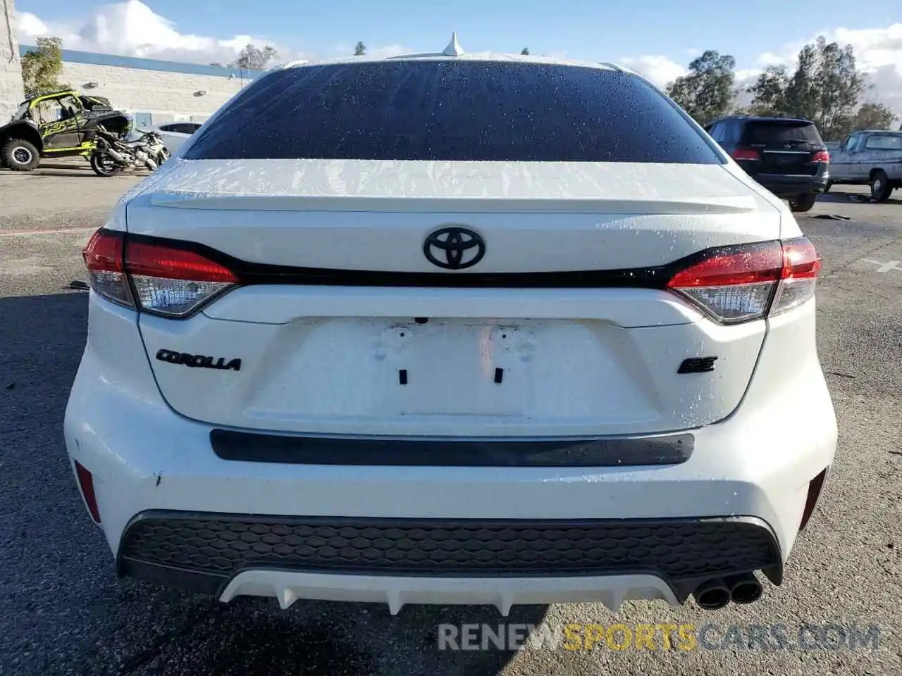 6 Photograph of a damaged car 5YFS4RCE7LP054396 TOYOTA COROLLA 2020