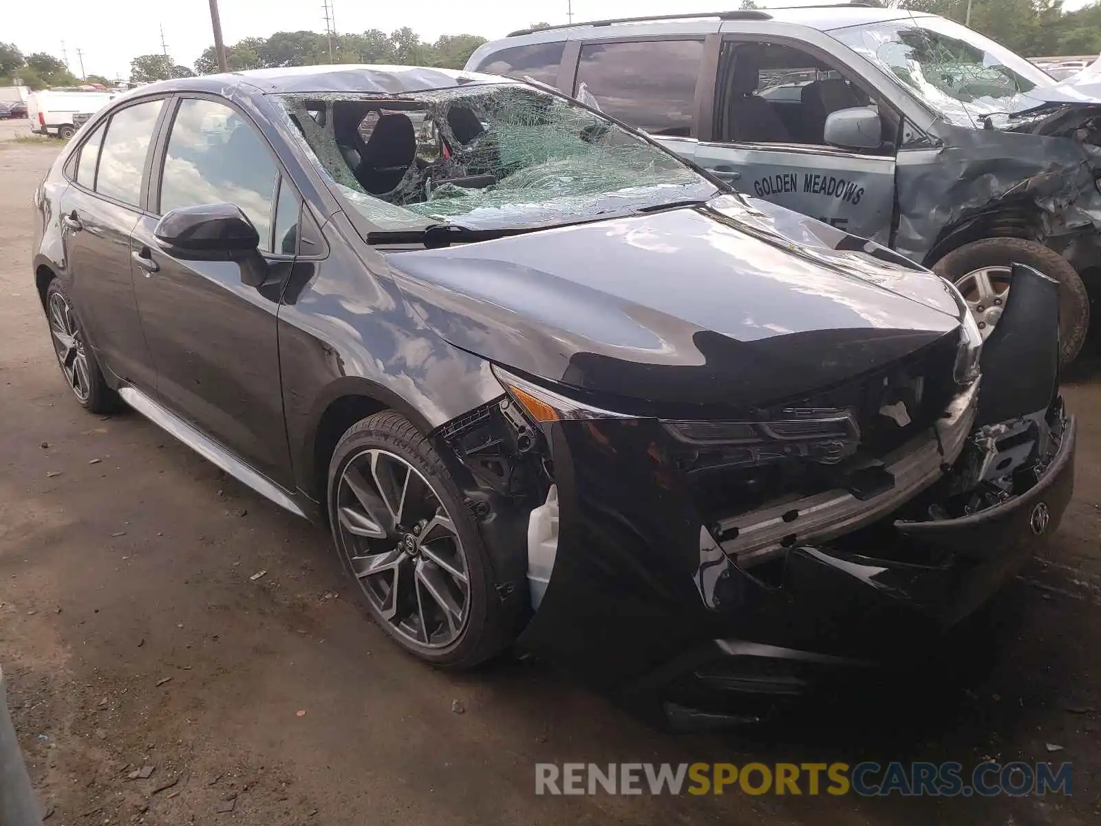 1 Photograph of a damaged car 5YFS4RCE7LP054656 TOYOTA COROLLA 2020