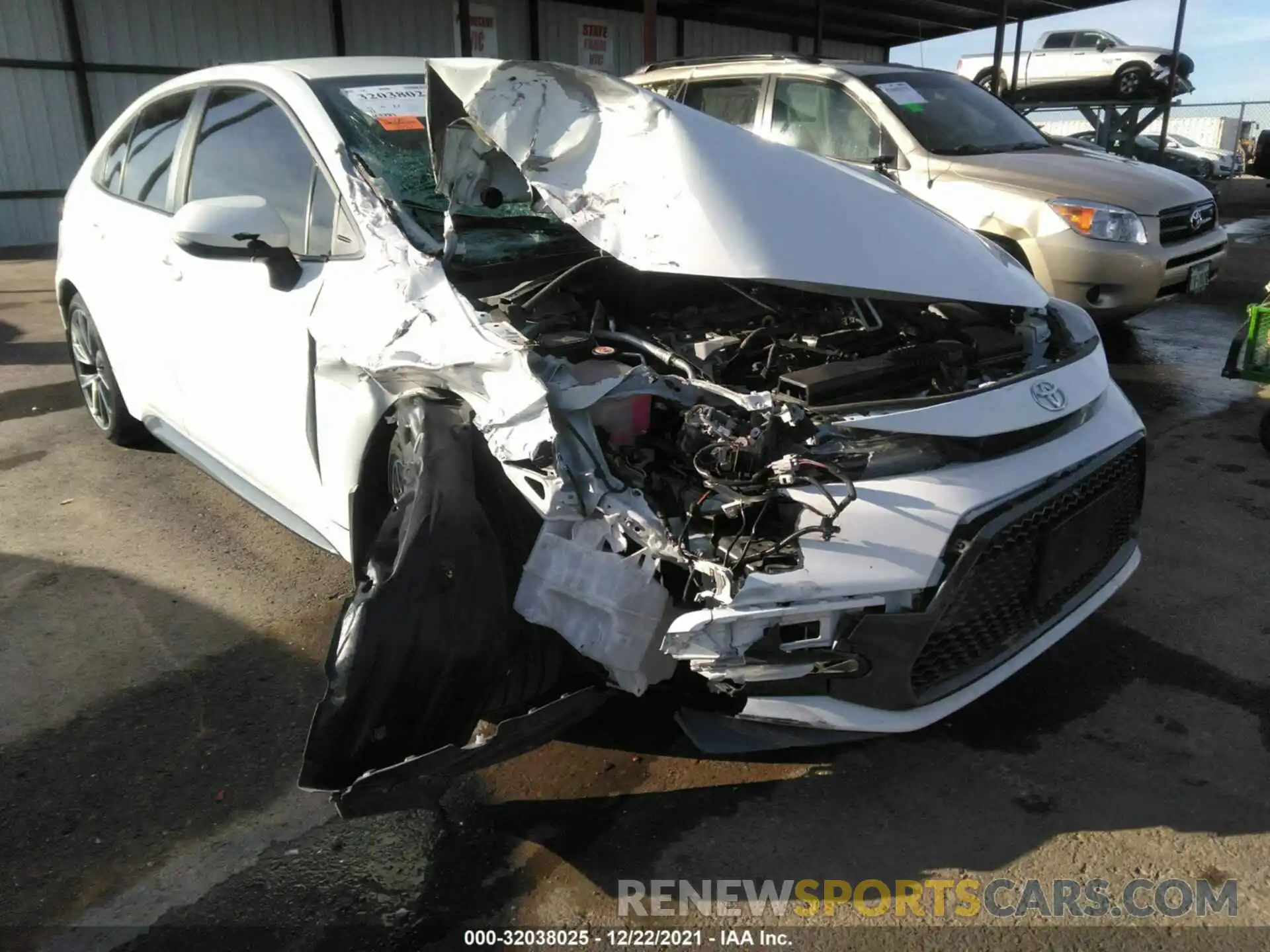 6 Photograph of a damaged car 5YFS4RCE7LP055063 TOYOTA COROLLA 2020