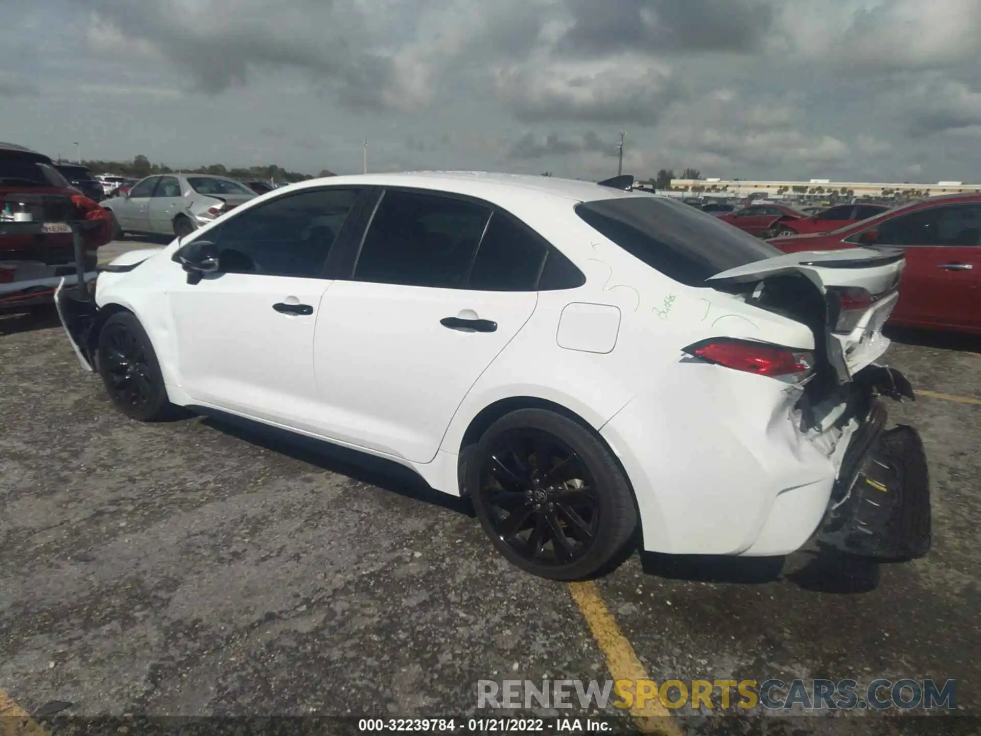 3 Photograph of a damaged car 5YFS4RCE7LP056102 TOYOTA COROLLA 2020