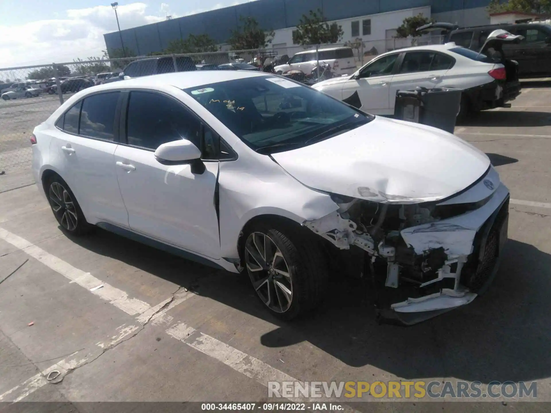 1 Photograph of a damaged car 5YFS4RCE7LP057105 TOYOTA COROLLA 2020