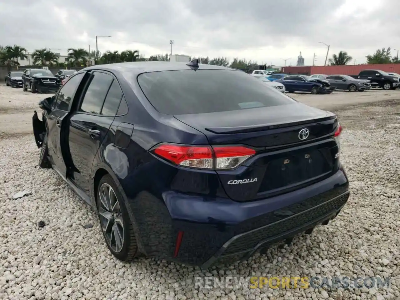 3 Photograph of a damaged car 5YFS4RCE8LP001447 TOYOTA COROLLA 2020