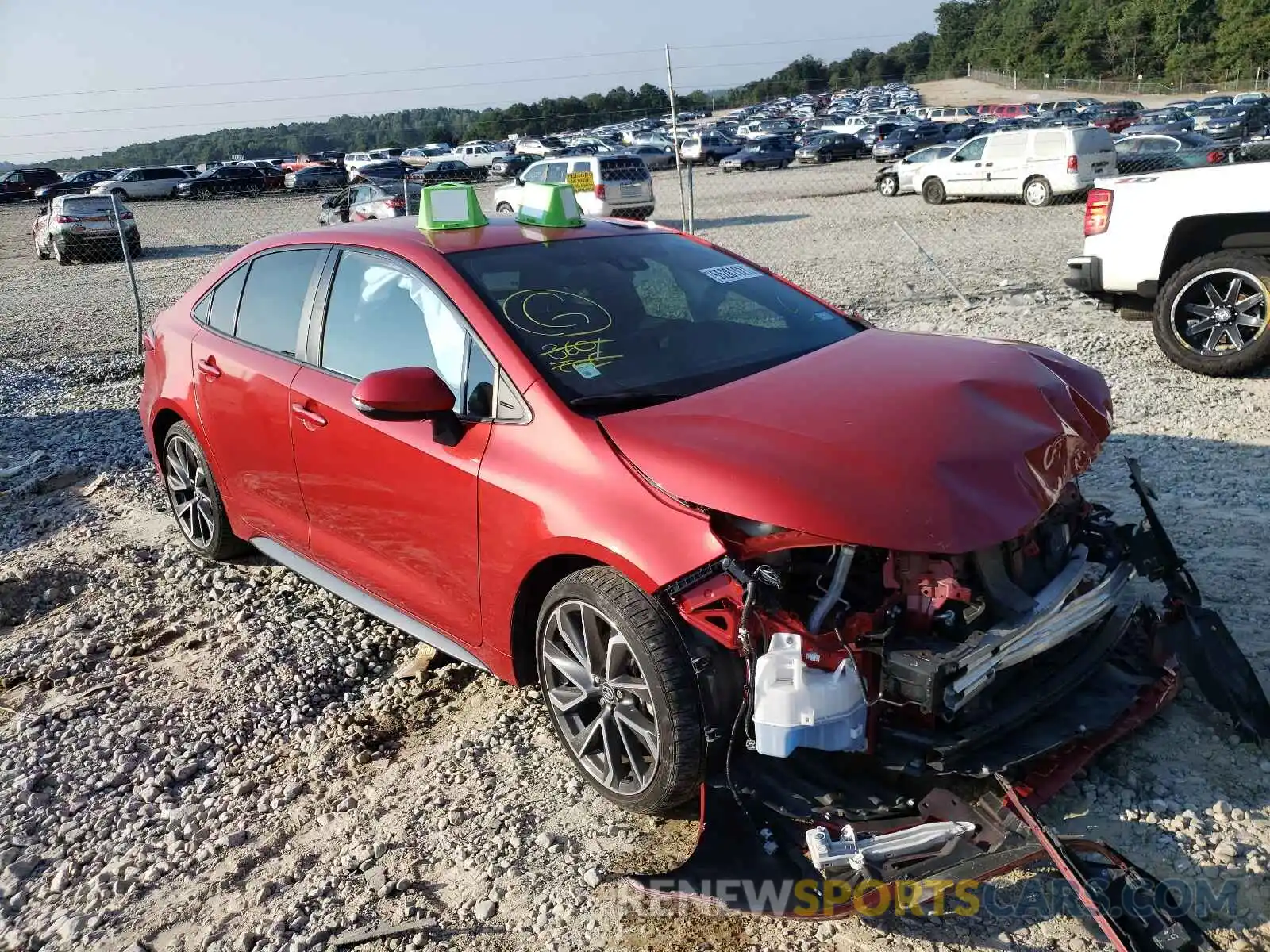 1 Photograph of a damaged car 5YFS4RCE8LP001545 TOYOTA COROLLA 2020