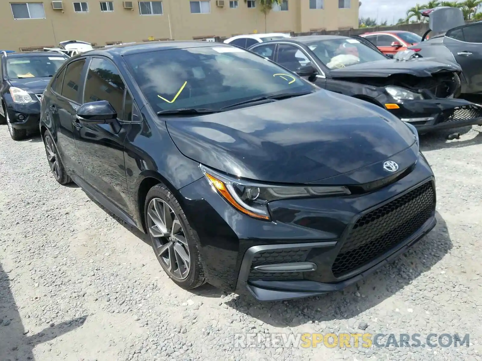 1 Photograph of a damaged car 5YFS4RCE8LP007586 TOYOTA COROLLA 2020