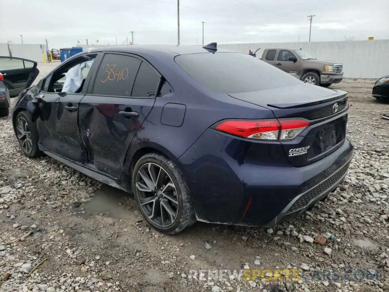 3 Photograph of a damaged car 5YFS4RCE8LP008947 TOYOTA COROLLA 2020