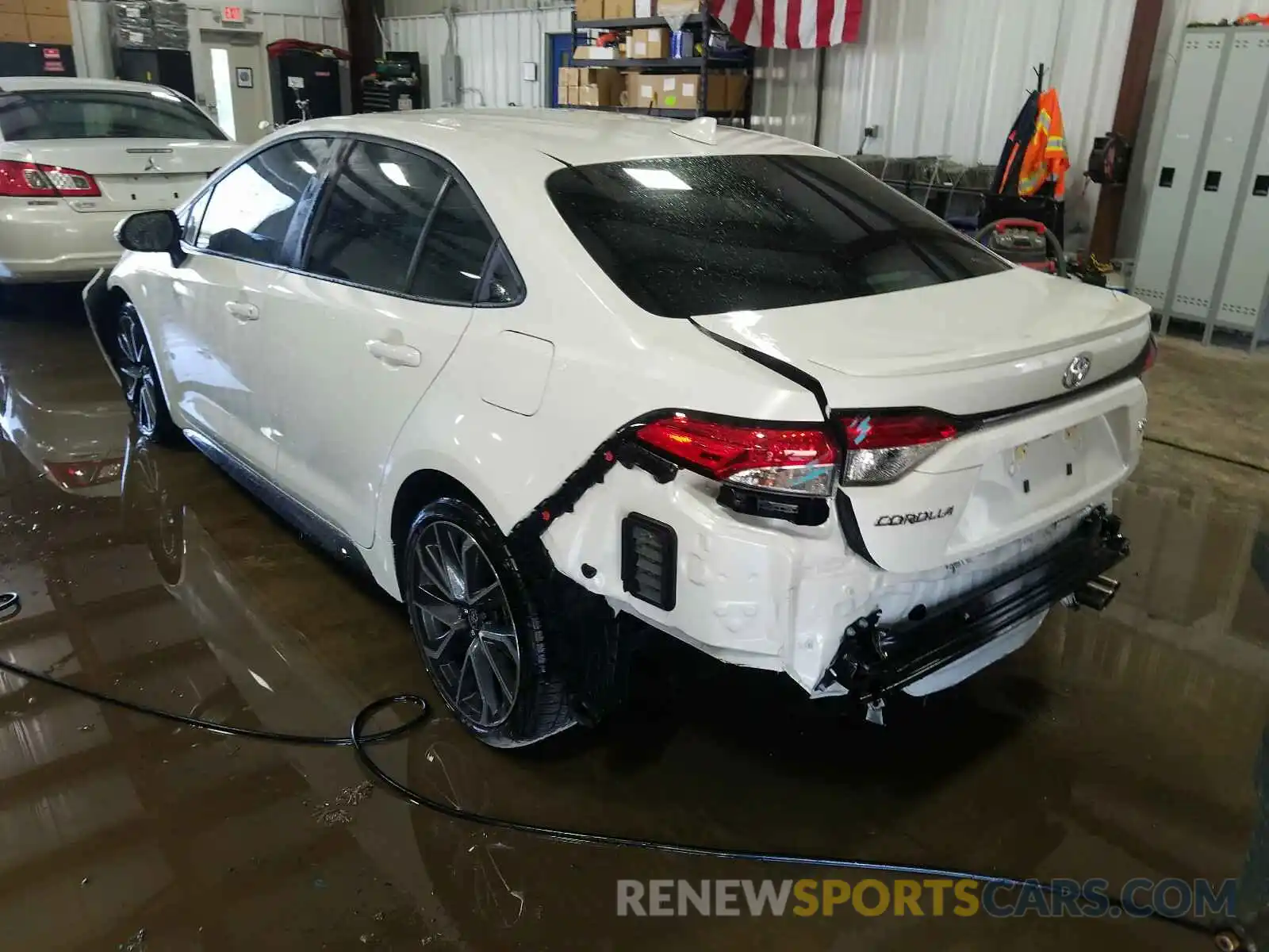 3 Photograph of a damaged car 5YFS4RCE8LP013971 TOYOTA COROLLA 2020