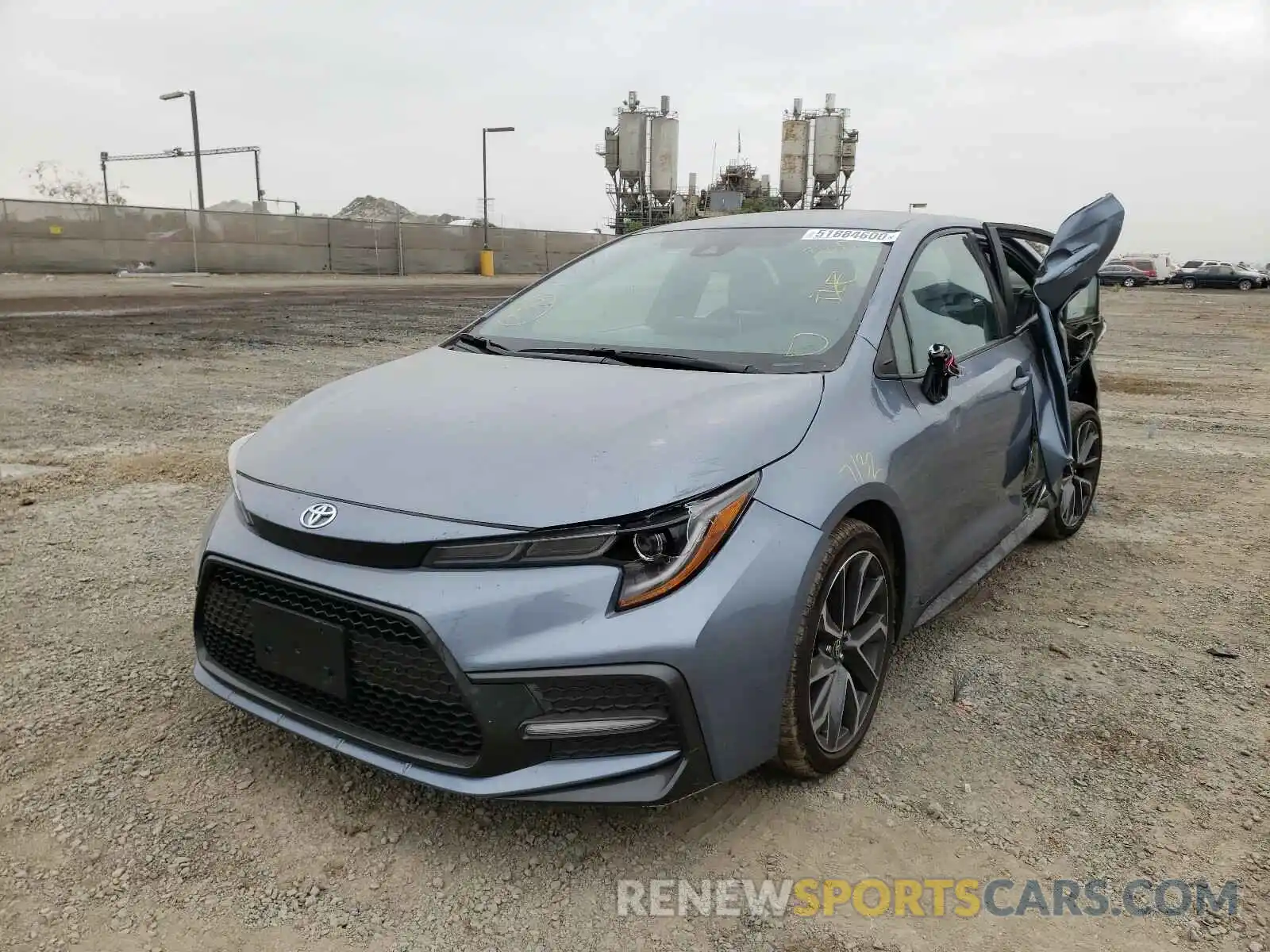 2 Photograph of a damaged car 5YFS4RCE8LP015672 TOYOTA COROLLA 2020