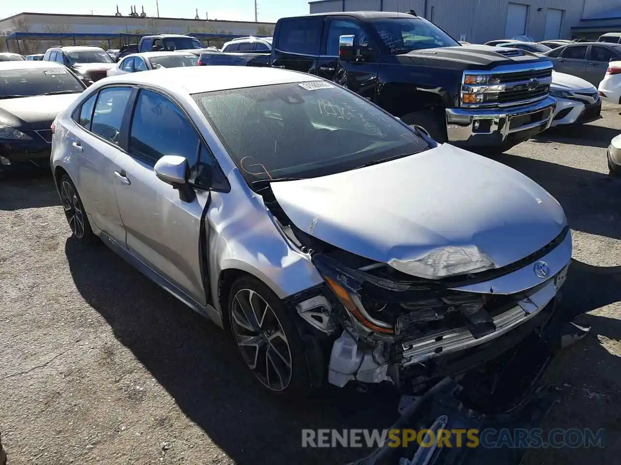 1 Photograph of a damaged car 5YFS4RCE8LP016451 TOYOTA COROLLA 2020