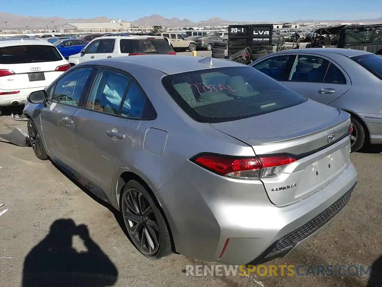 3 Photograph of a damaged car 5YFS4RCE8LP016451 TOYOTA COROLLA 2020