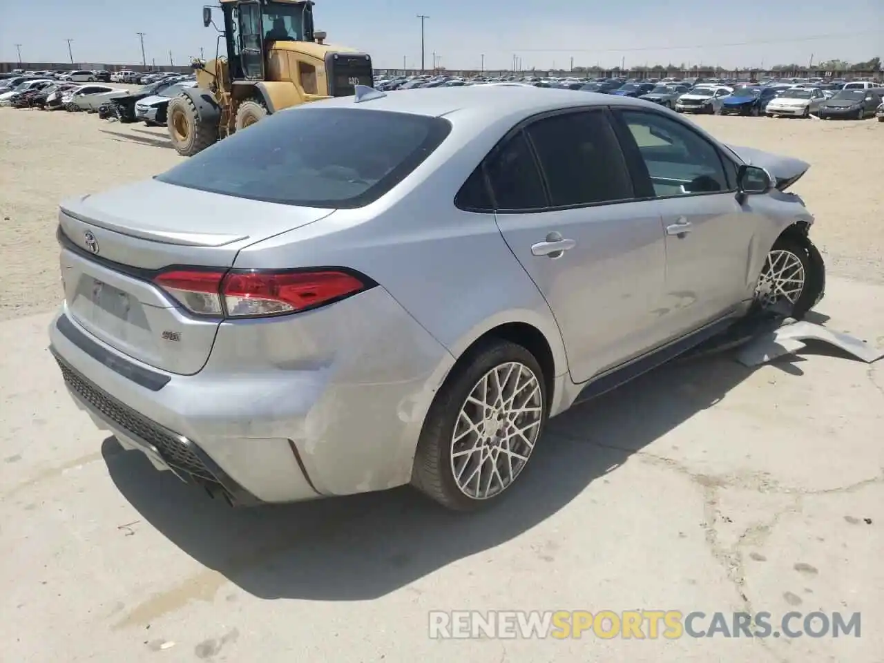 4 Photograph of a damaged car 5YFS4RCE8LP017390 TOYOTA COROLLA 2020