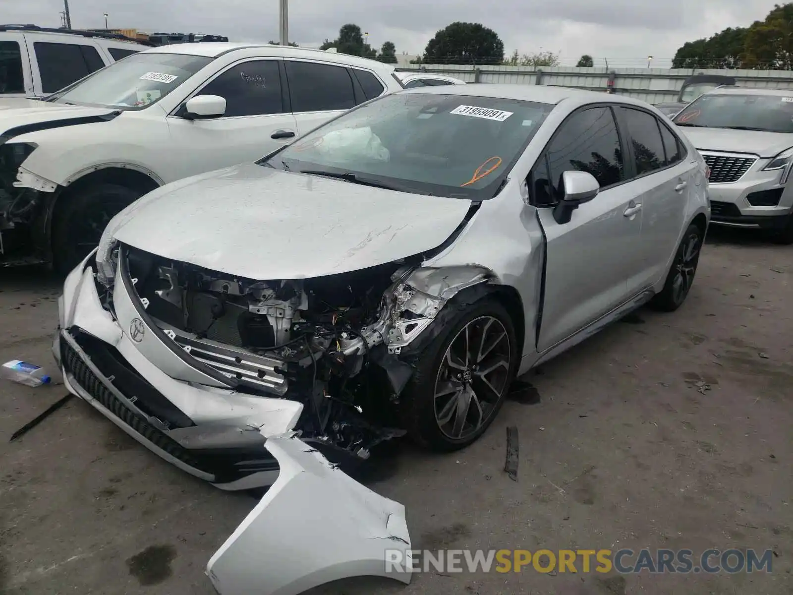 2 Photograph of a damaged car 5YFS4RCE8LP019382 TOYOTA COROLLA 2020