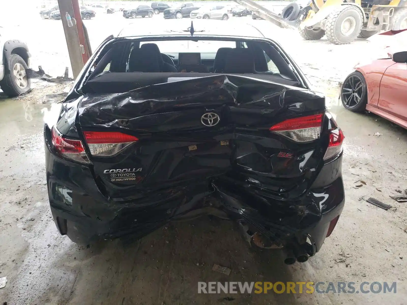 9 Photograph of a damaged car 5YFS4RCE8LP022041 TOYOTA COROLLA 2020