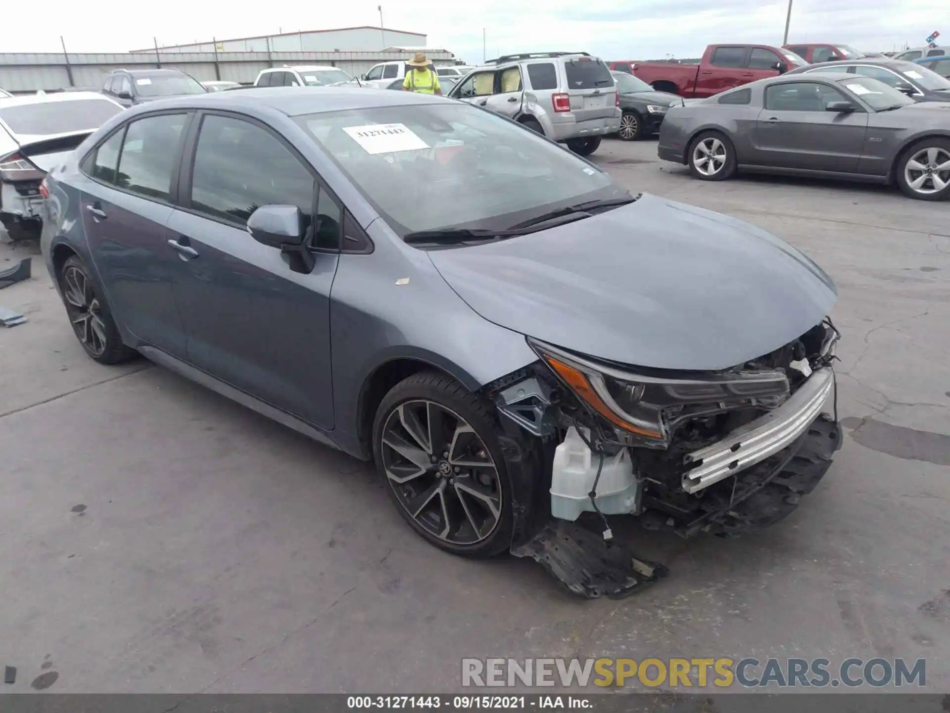 1 Photograph of a damaged car 5YFS4RCE8LP024999 TOYOTA COROLLA 2020