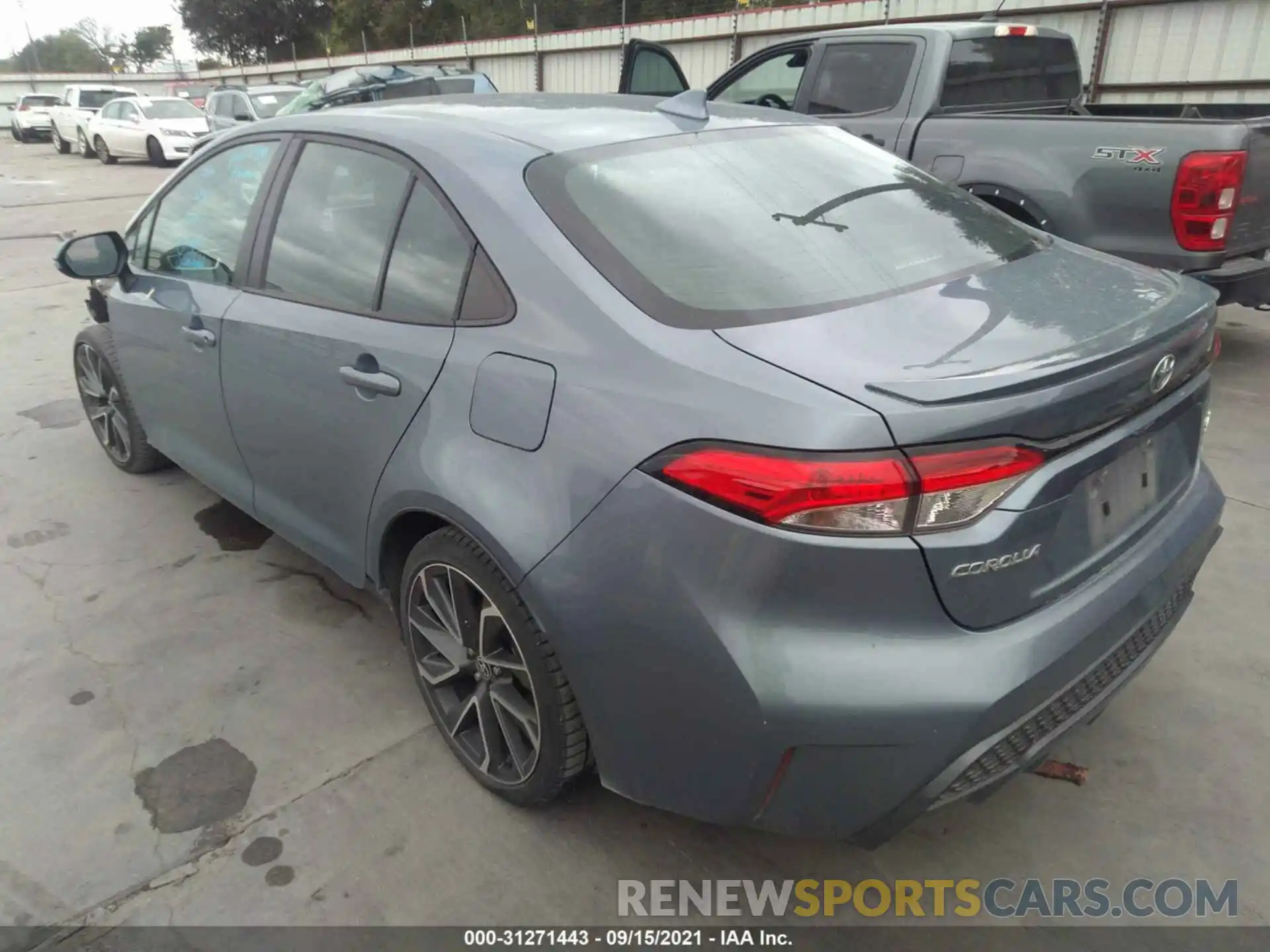 3 Photograph of a damaged car 5YFS4RCE8LP024999 TOYOTA COROLLA 2020