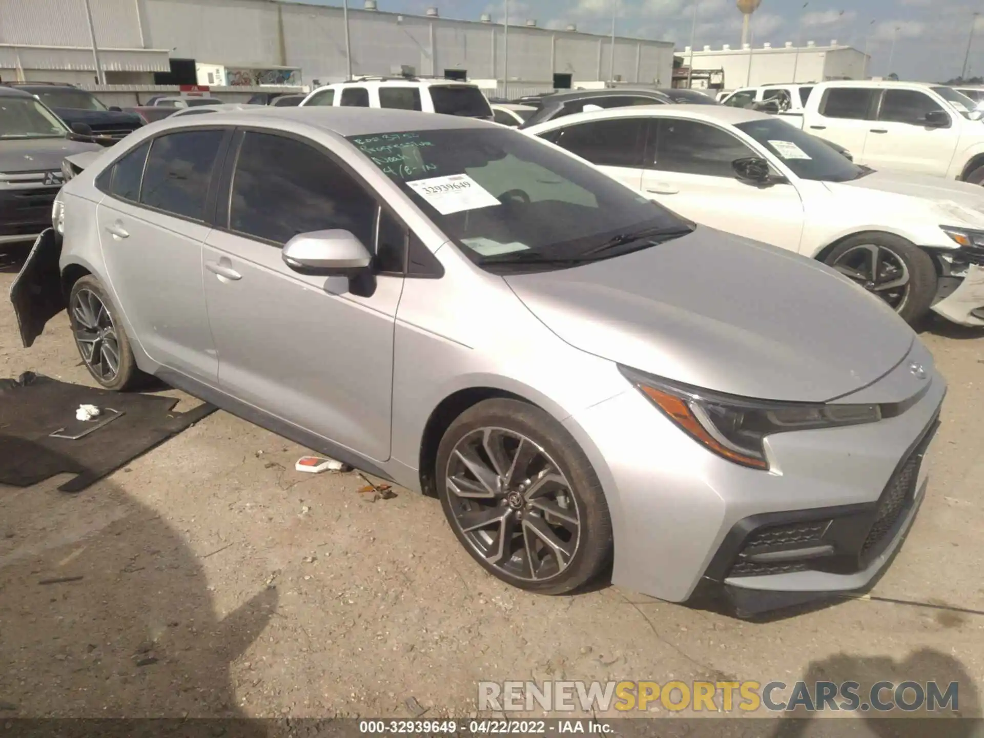 1 Photograph of a damaged car 5YFS4RCE8LP025408 TOYOTA COROLLA 2020