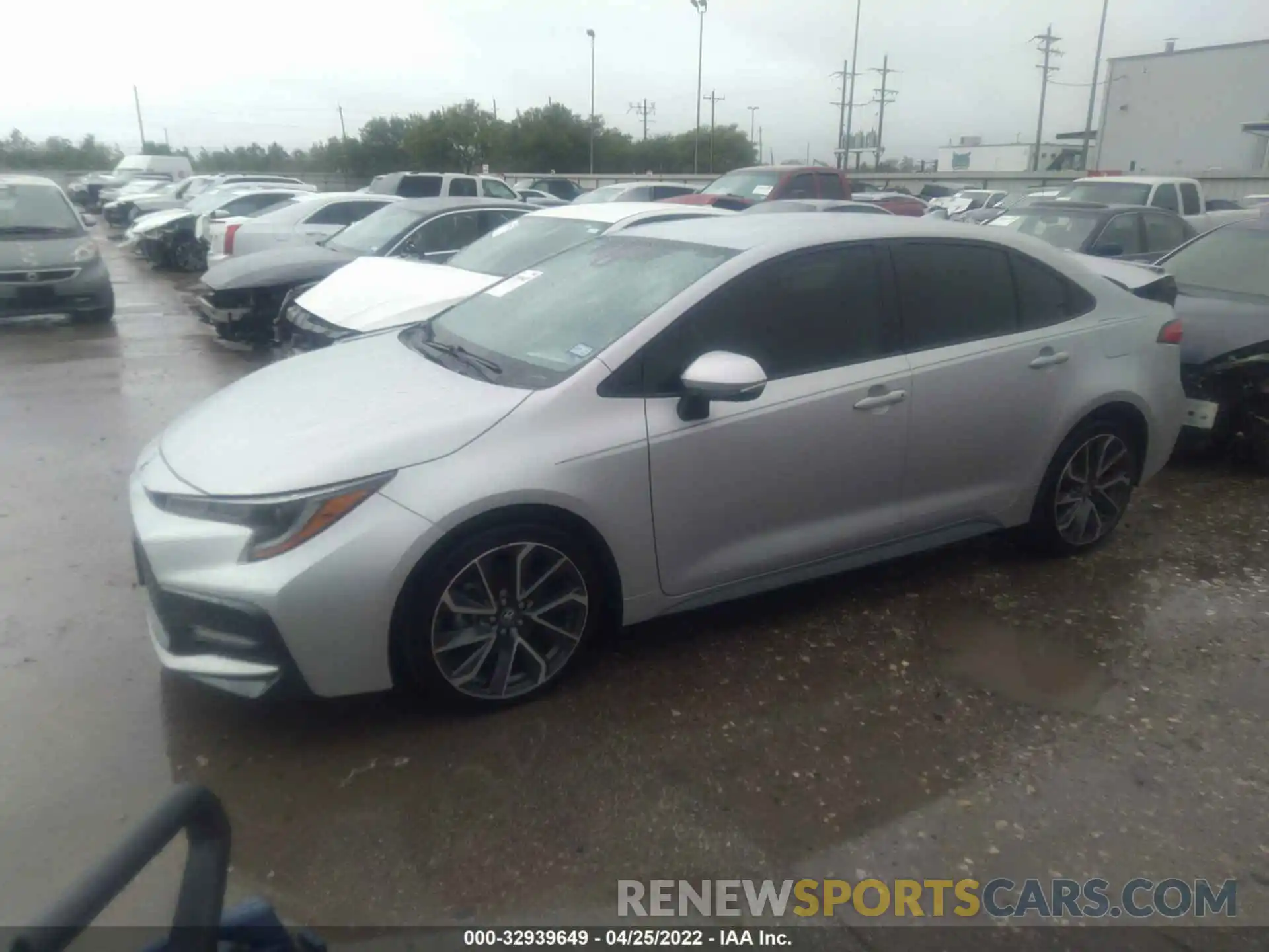 2 Photograph of a damaged car 5YFS4RCE8LP025408 TOYOTA COROLLA 2020