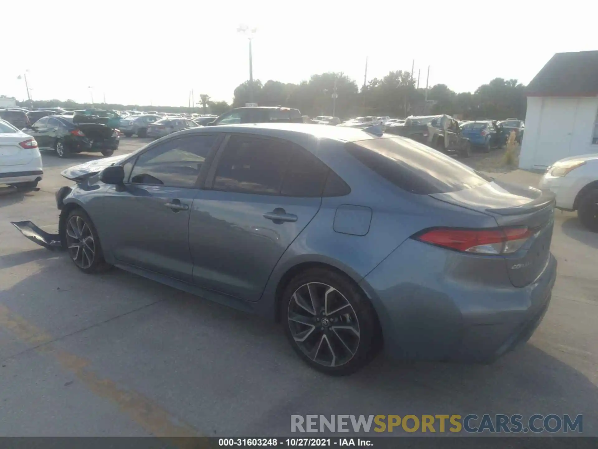 3 Photograph of a damaged car 5YFS4RCE8LP027658 TOYOTA COROLLA 2020