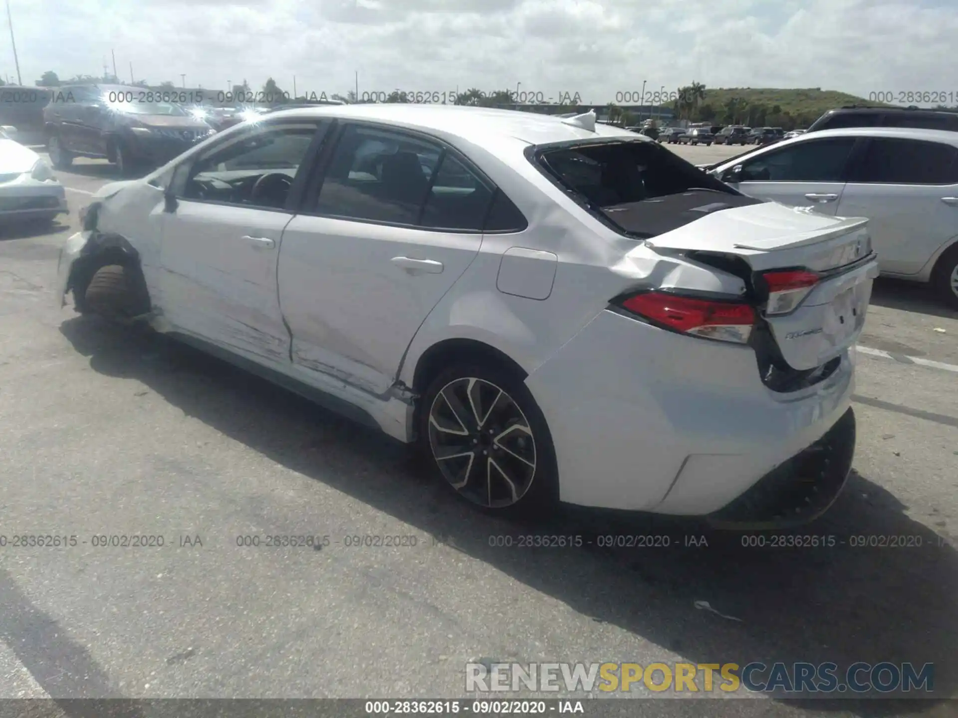 3 Photograph of a damaged car 5YFS4RCE8LP028017 TOYOTA COROLLA 2020