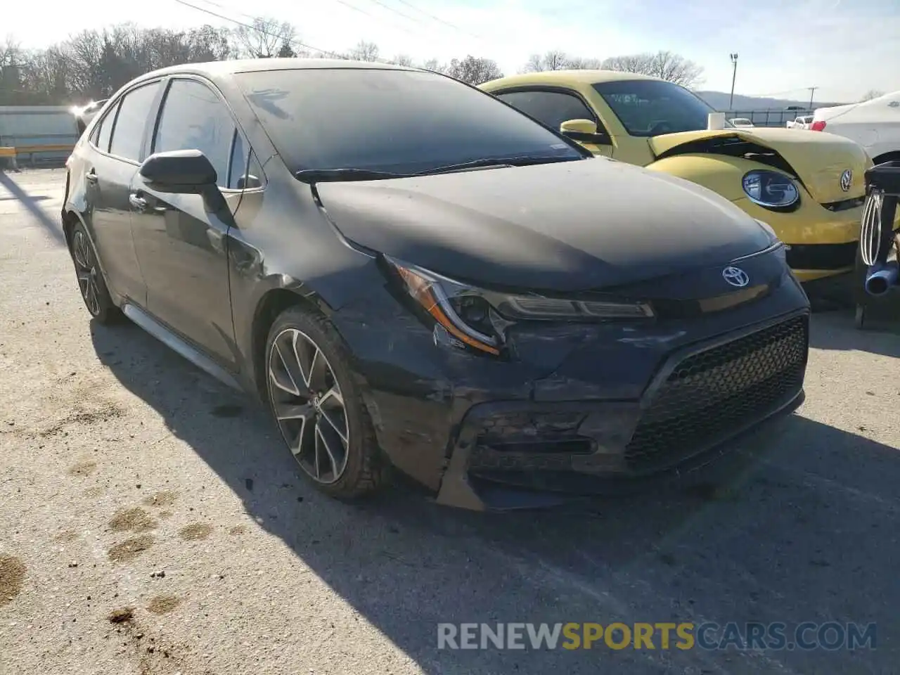 1 Photograph of a damaged car 5YFS4RCE8LP028096 TOYOTA COROLLA 2020