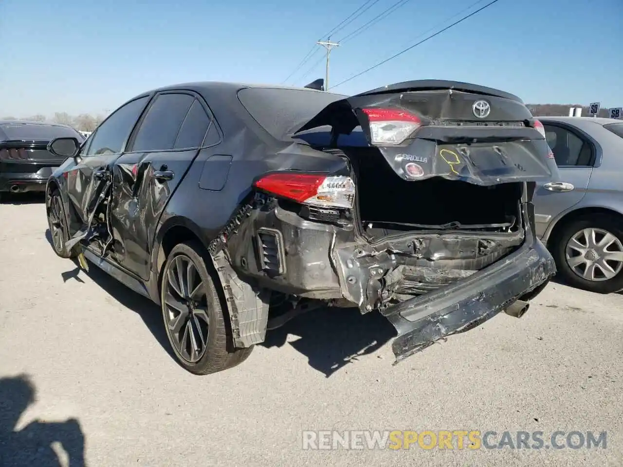 3 Photograph of a damaged car 5YFS4RCE8LP028096 TOYOTA COROLLA 2020