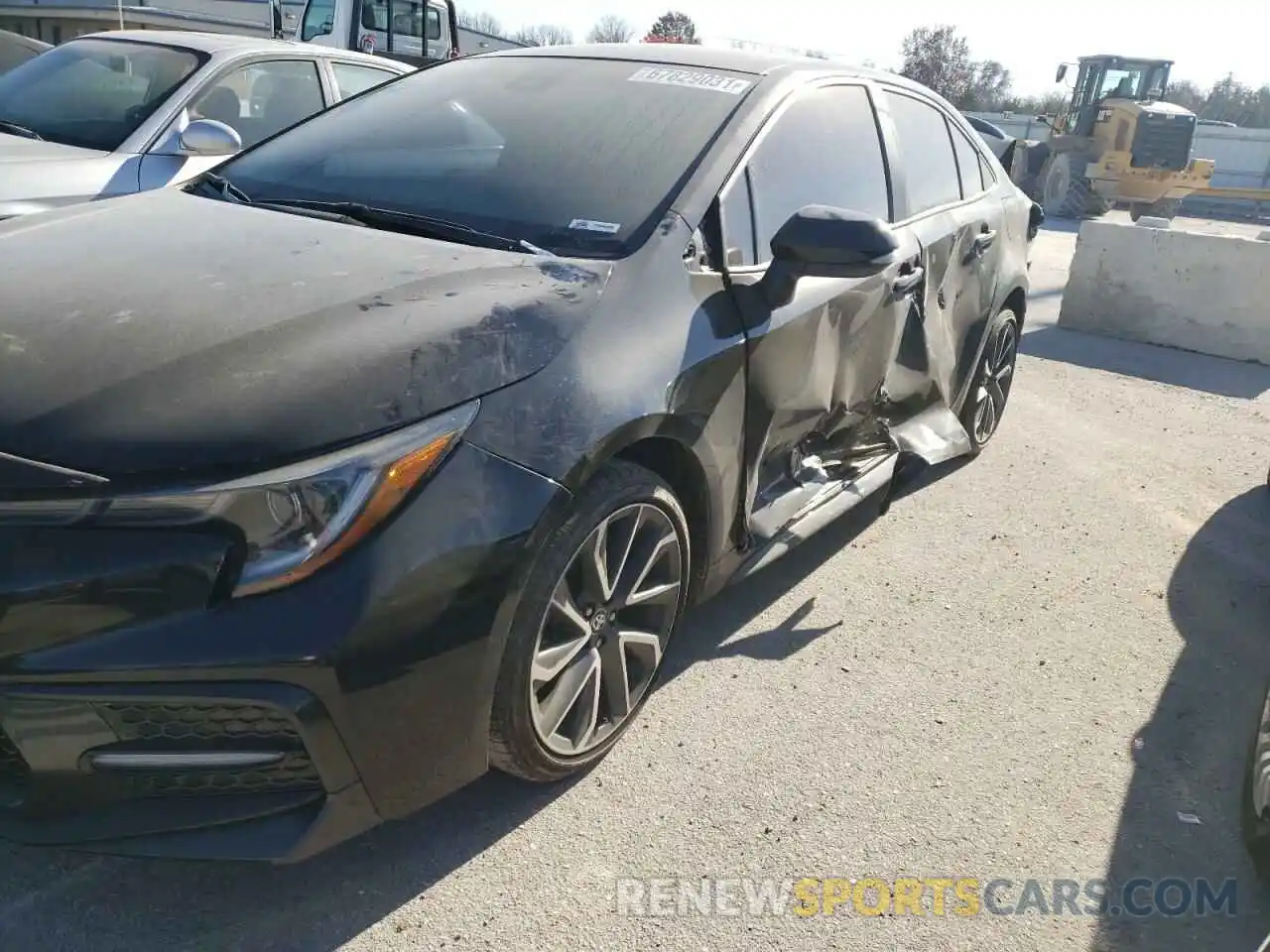 9 Photograph of a damaged car 5YFS4RCE8LP028096 TOYOTA COROLLA 2020