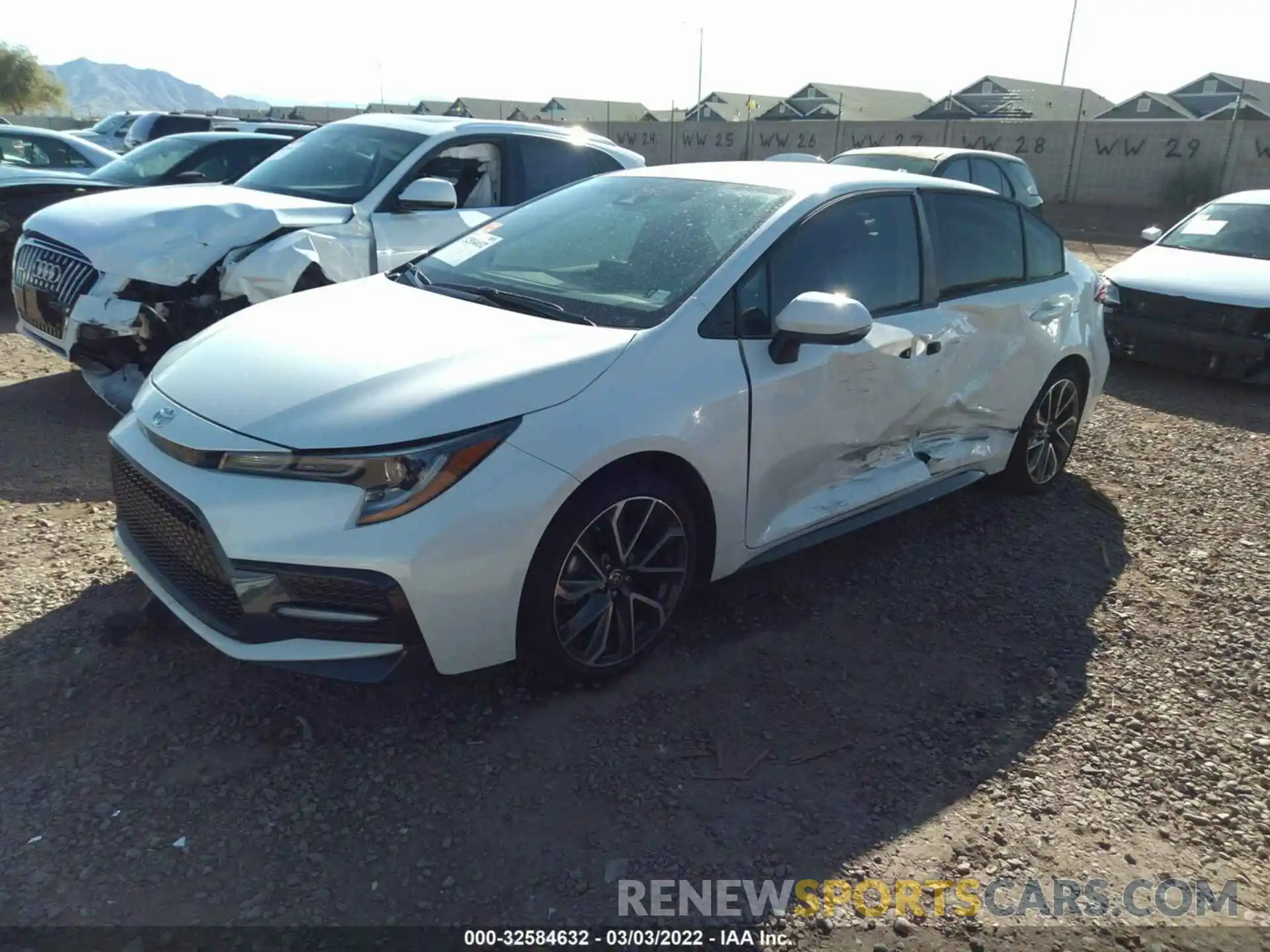 2 Photograph of a damaged car 5YFS4RCE8LP030558 TOYOTA COROLLA 2020