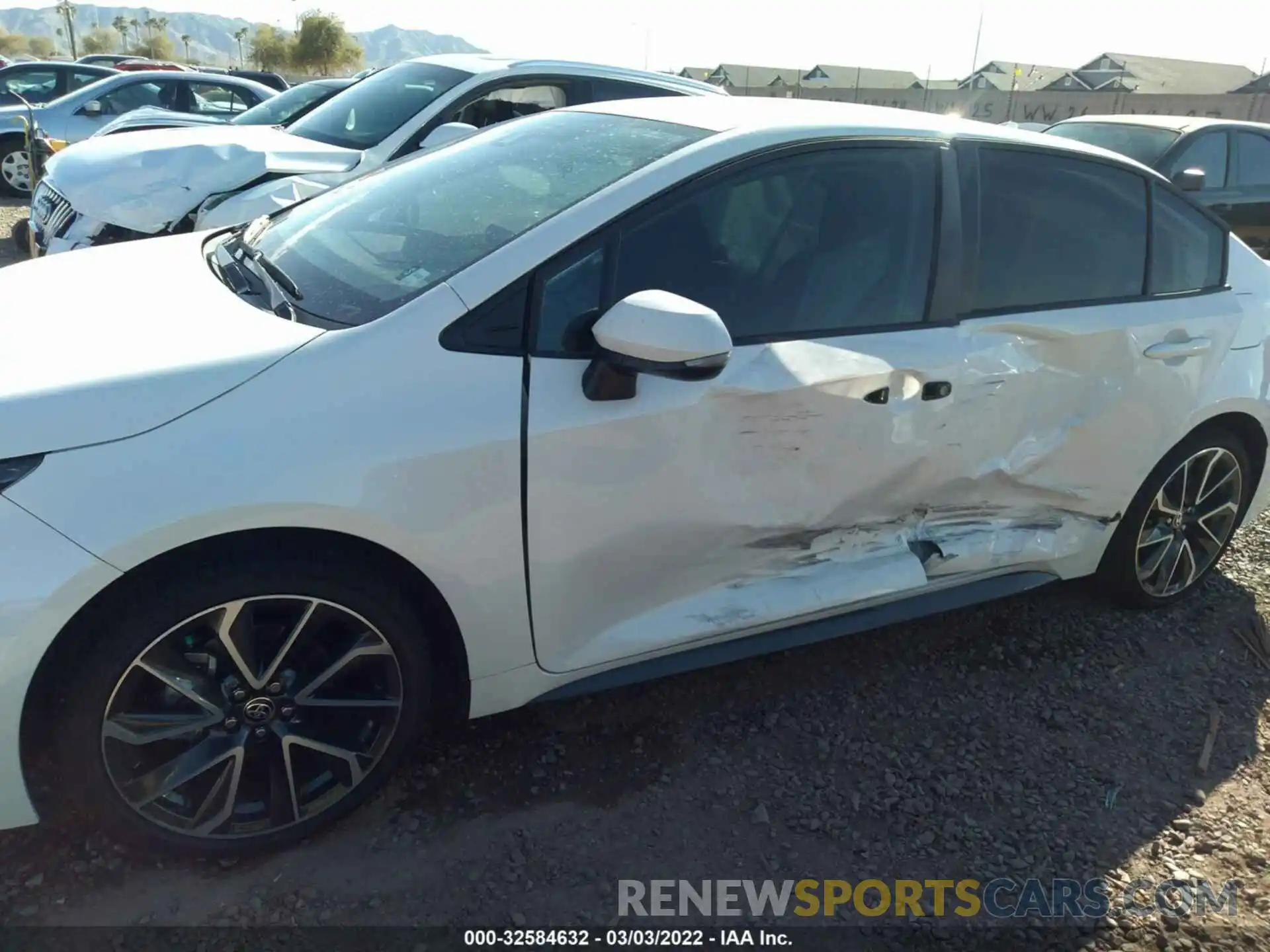 6 Photograph of a damaged car 5YFS4RCE8LP030558 TOYOTA COROLLA 2020