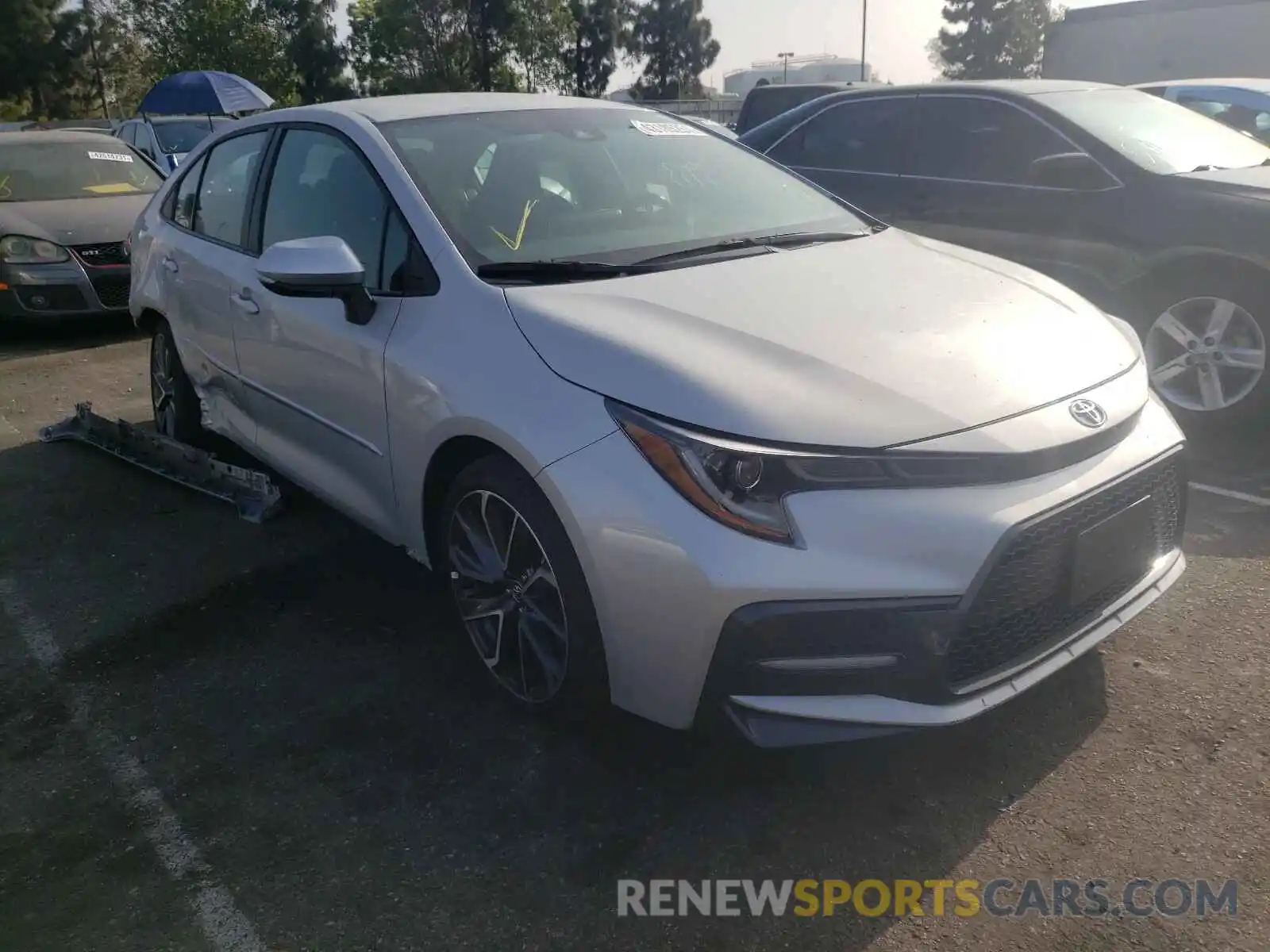 1 Photograph of a damaged car 5YFS4RCE8LP030687 TOYOTA COROLLA 2020