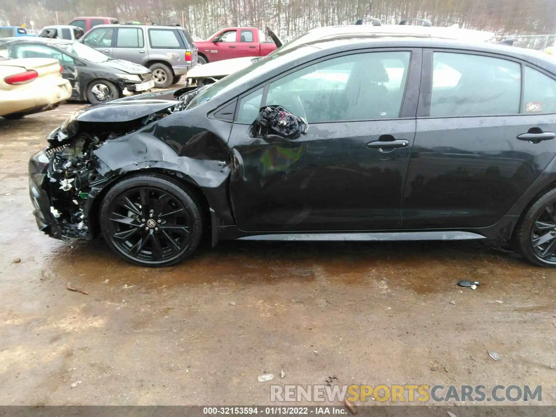 6 Photograph of a damaged car 5YFS4RCE8LP031080 TOYOTA COROLLA 2020