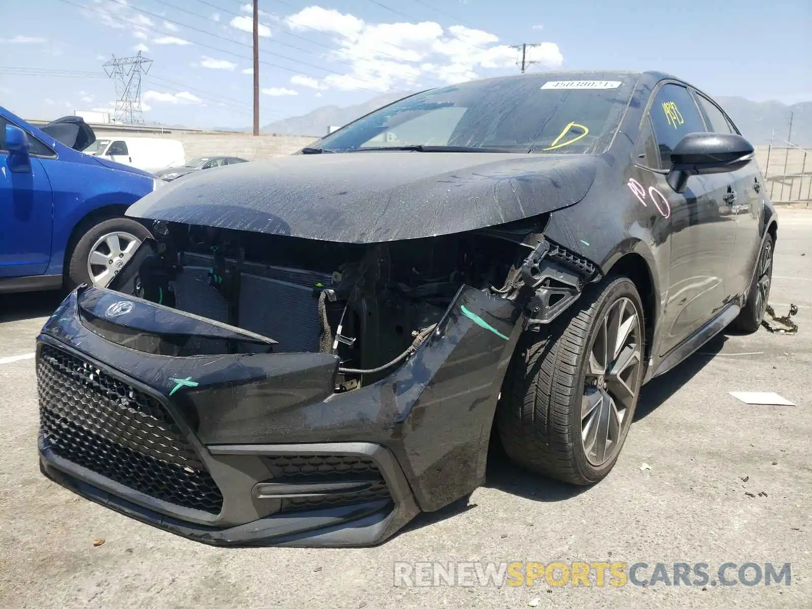 2 Photograph of a damaged car 5YFS4RCE8LP033363 TOYOTA COROLLA 2020