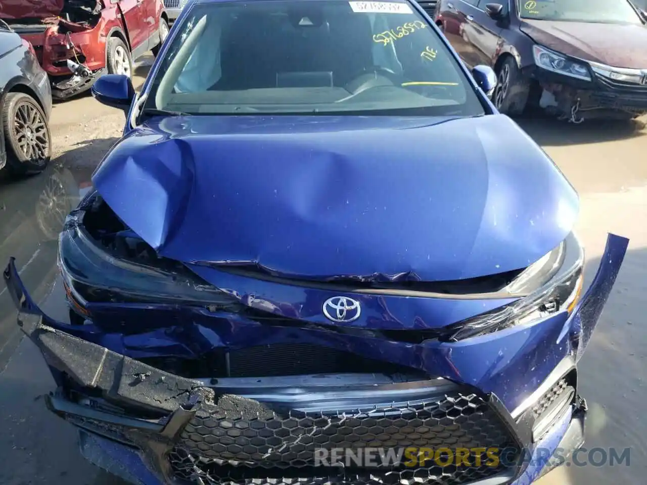 7 Photograph of a damaged car 5YFS4RCE8LP033752 TOYOTA COROLLA 2020