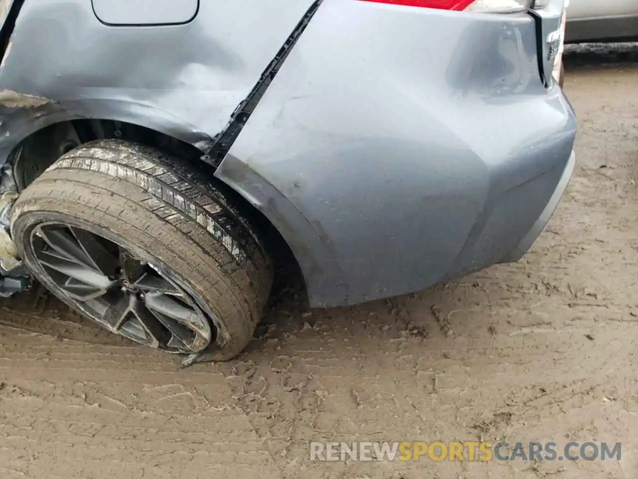 10 Photograph of a damaged car 5YFS4RCE8LP035064 TOYOTA COROLLA 2020