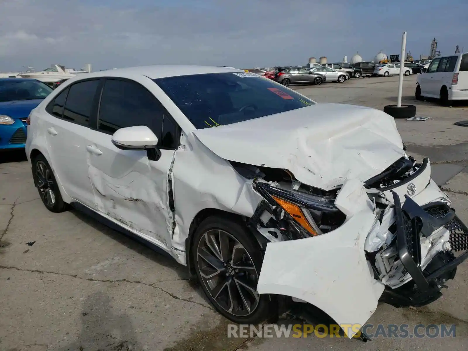 1 Photograph of a damaged car 5YFS4RCE8LP036506 TOYOTA COROLLA 2020