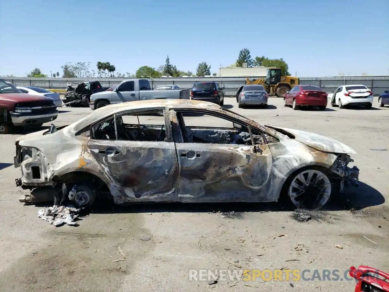 10 Photograph of a damaged car 5YFS4RCE8LP037011 TOYOTA COROLLA 2020