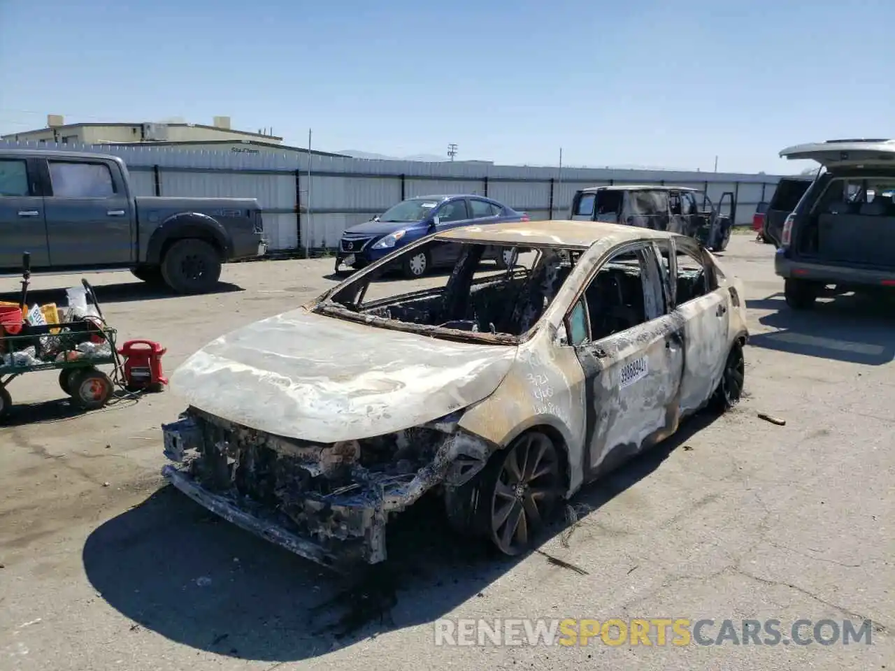 2 Photograph of a damaged car 5YFS4RCE8LP037011 TOYOTA COROLLA 2020