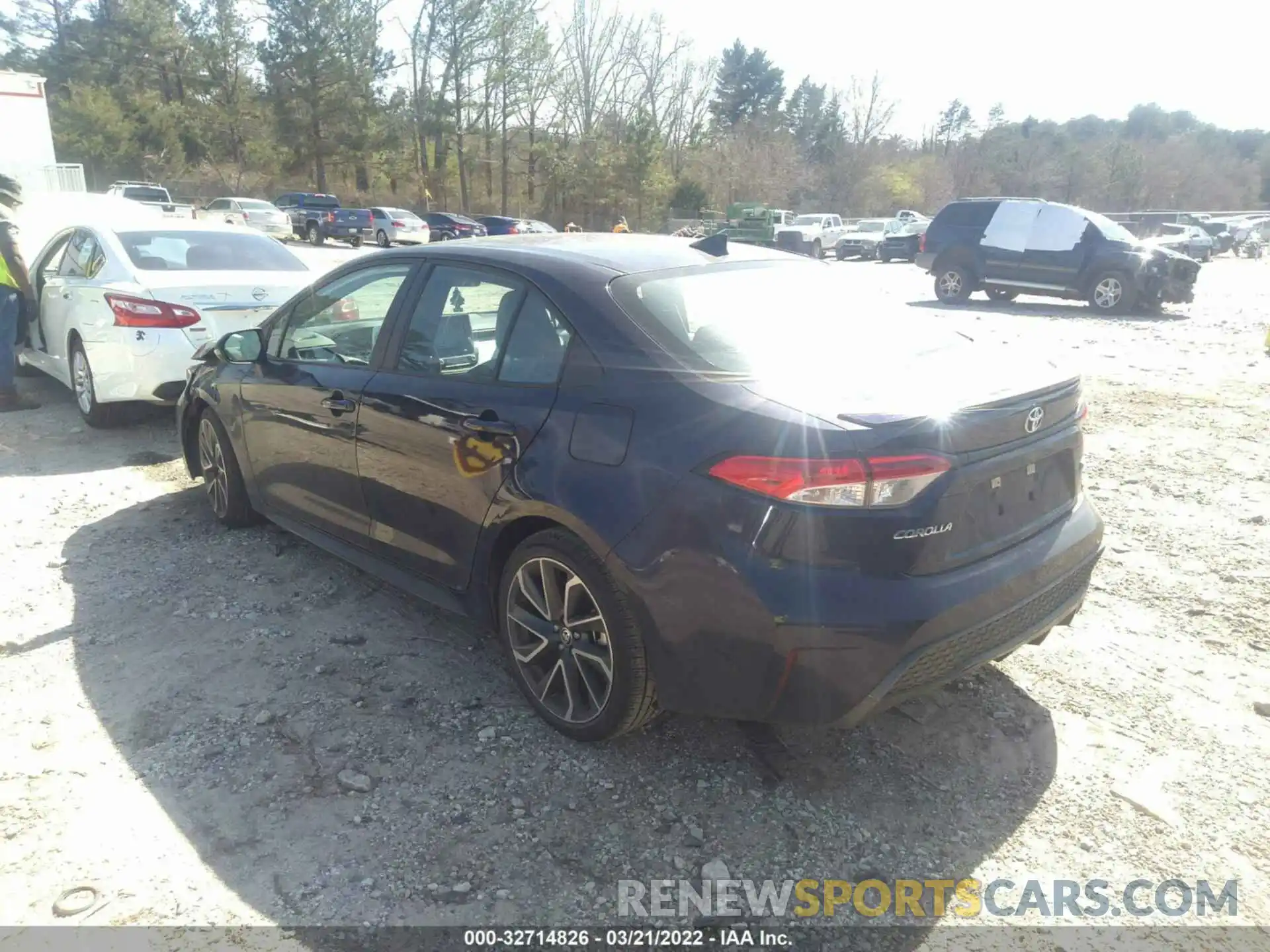 3 Photograph of a damaged car 5YFS4RCE8LP037784 TOYOTA COROLLA 2020