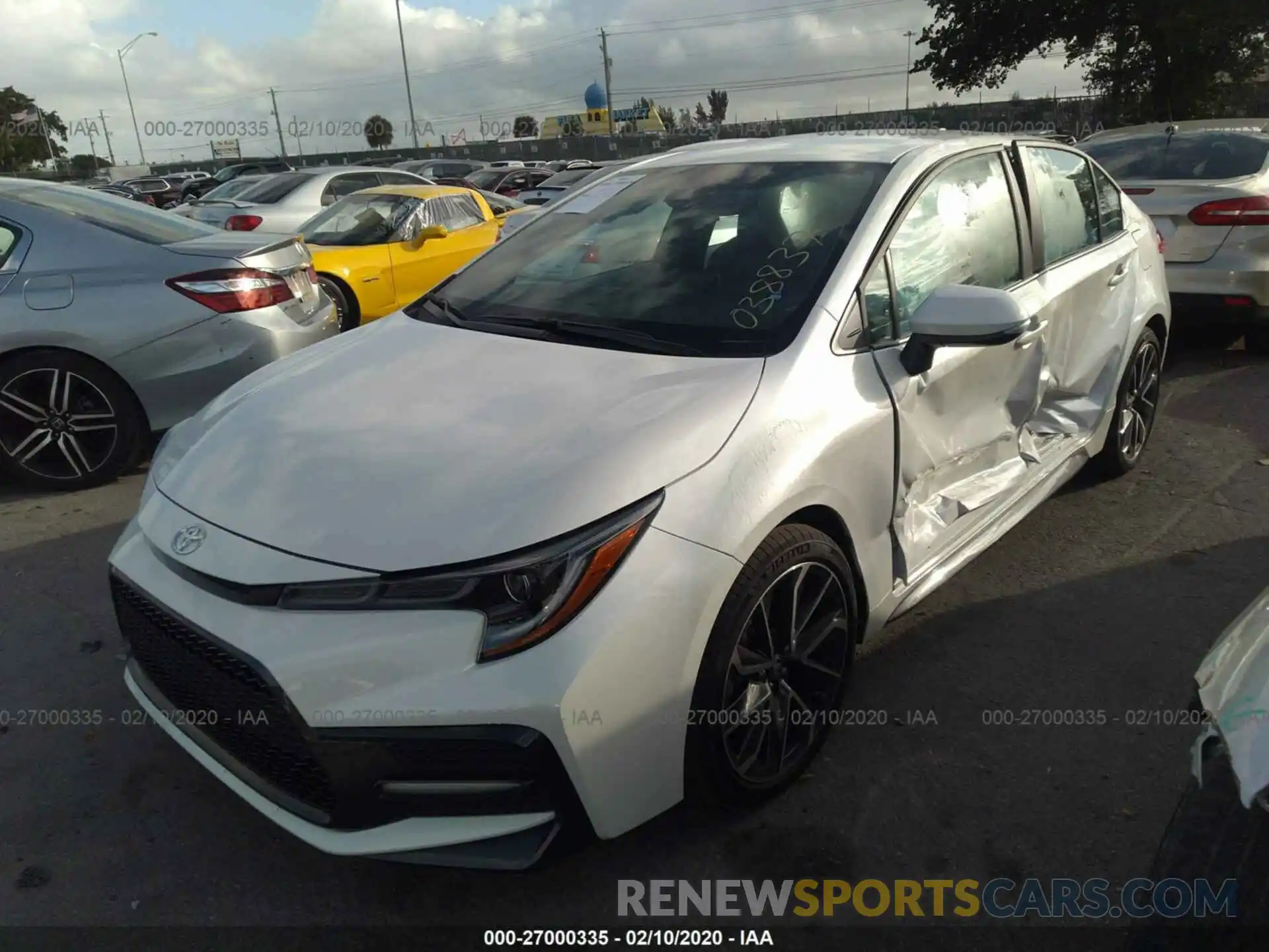 2 Photograph of a damaged car 5YFS4RCE8LP038837 TOYOTA COROLLA 2020