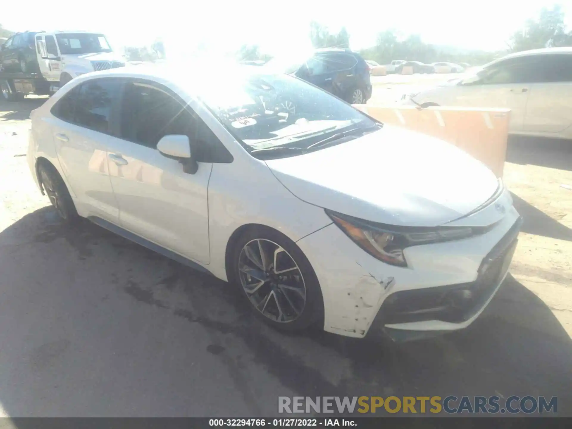 1 Photograph of a damaged car 5YFS4RCE8LP039065 TOYOTA COROLLA 2020