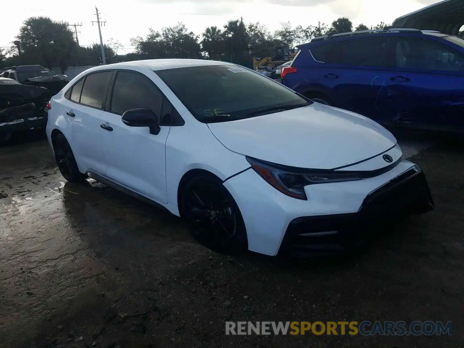 1 Photograph of a damaged car 5YFS4RCE8LP040216 TOYOTA COROLLA 2020