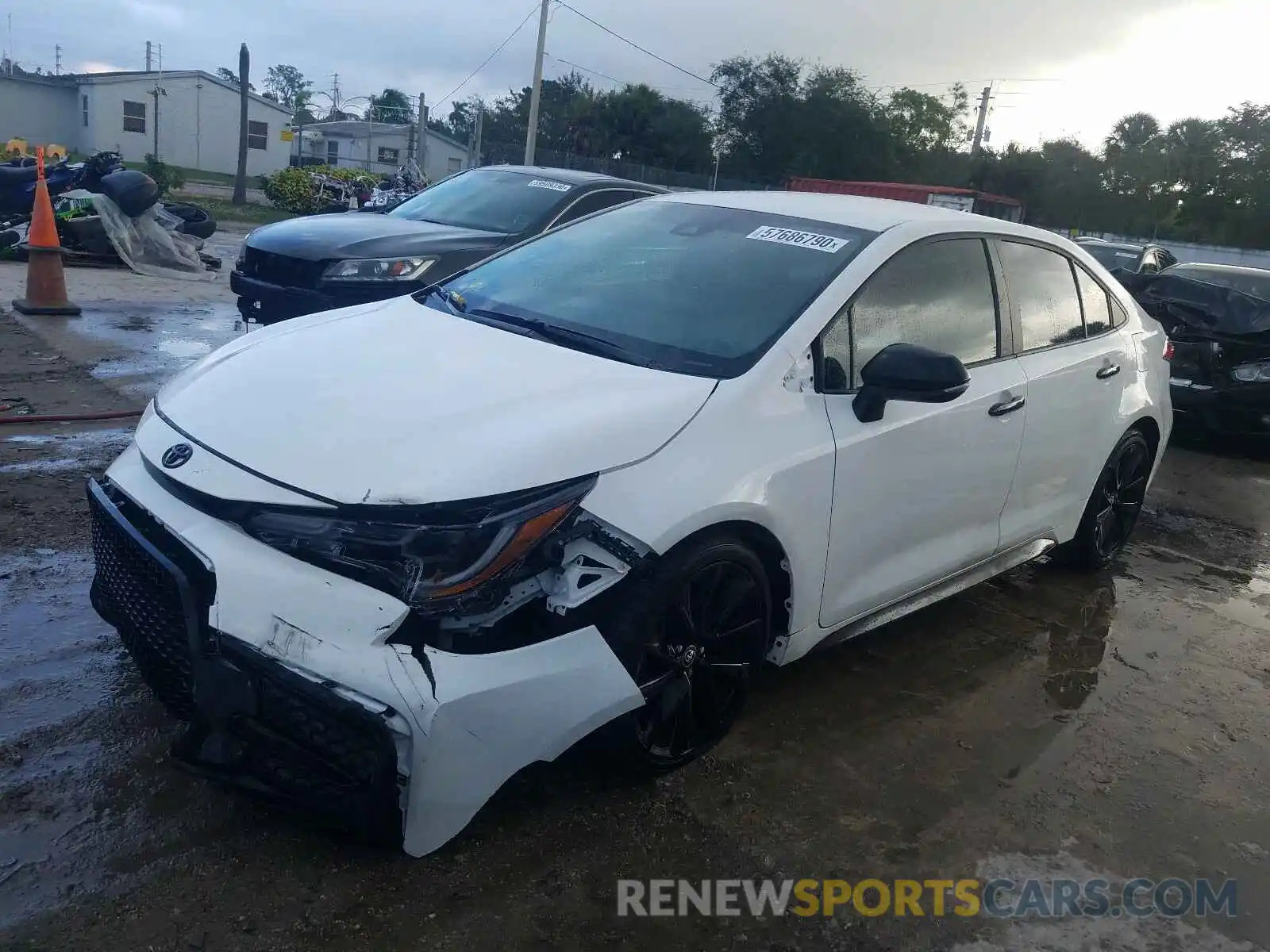 2 Photograph of a damaged car 5YFS4RCE8LP040216 TOYOTA COROLLA 2020