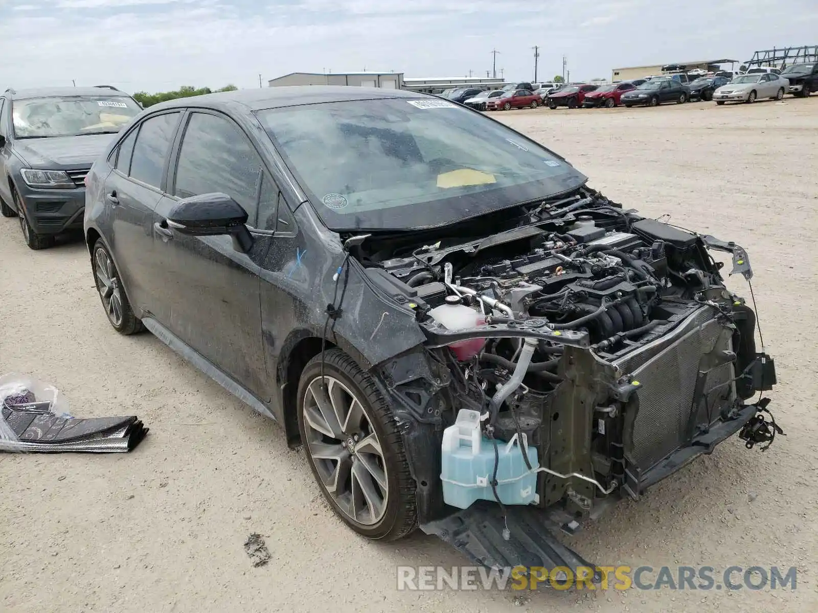 1 Photograph of a damaged car 5YFS4RCE8LP040426 TOYOTA COROLLA 2020