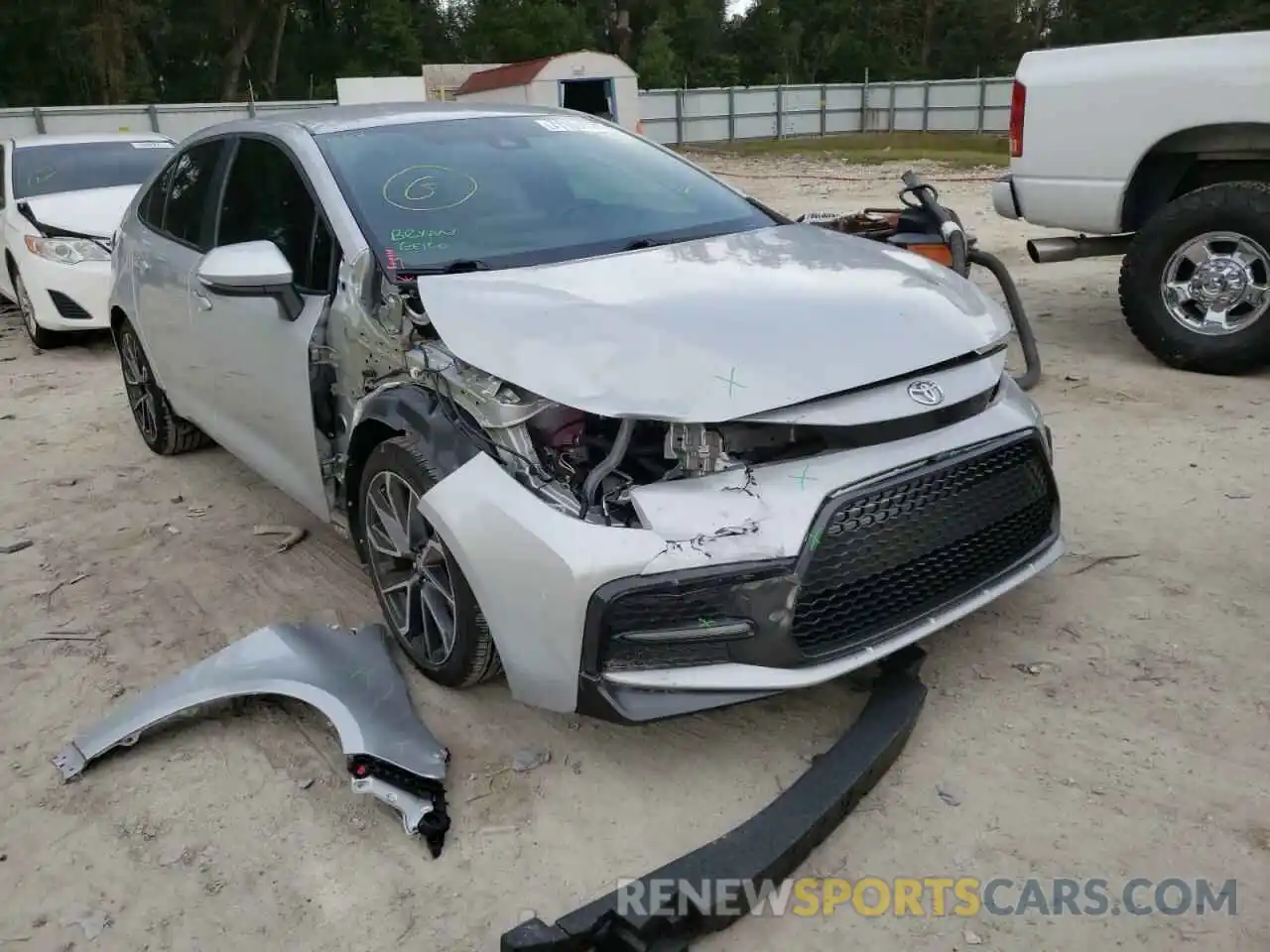 1 Photograph of a damaged car 5YFS4RCE8LP041799 TOYOTA COROLLA 2020