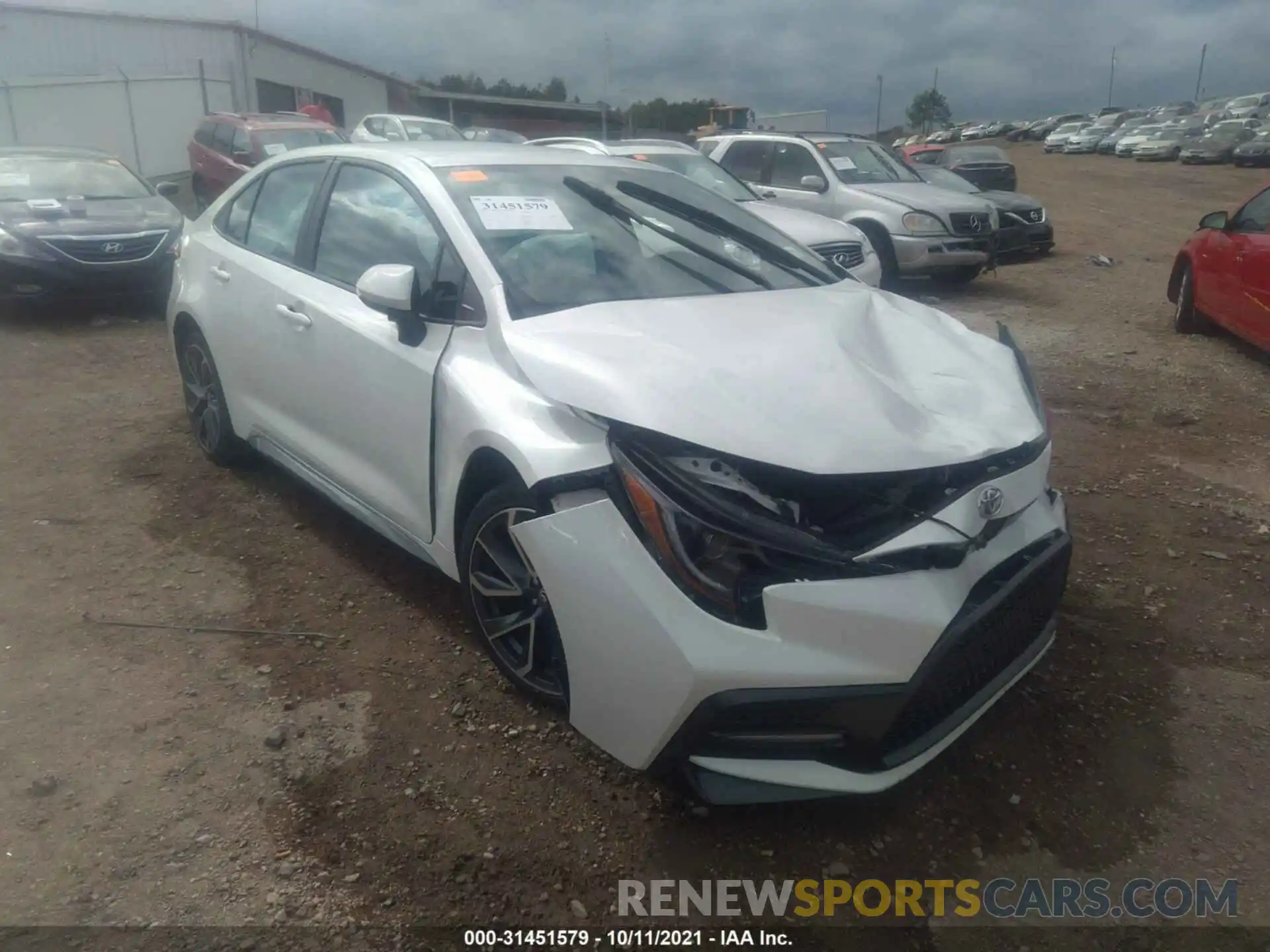 1 Photograph of a damaged car 5YFS4RCE8LP044038 TOYOTA COROLLA 2020