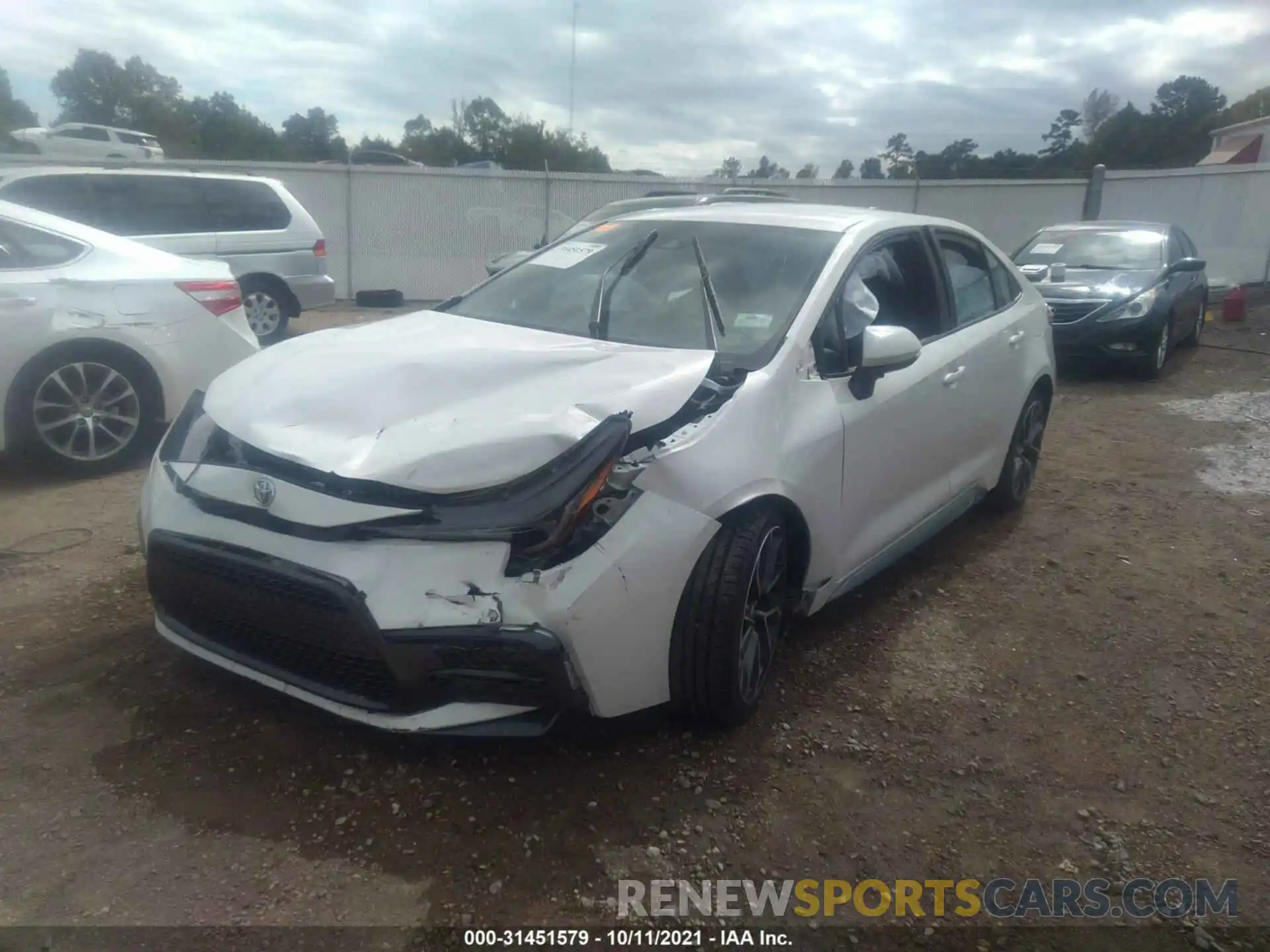 2 Photograph of a damaged car 5YFS4RCE8LP044038 TOYOTA COROLLA 2020