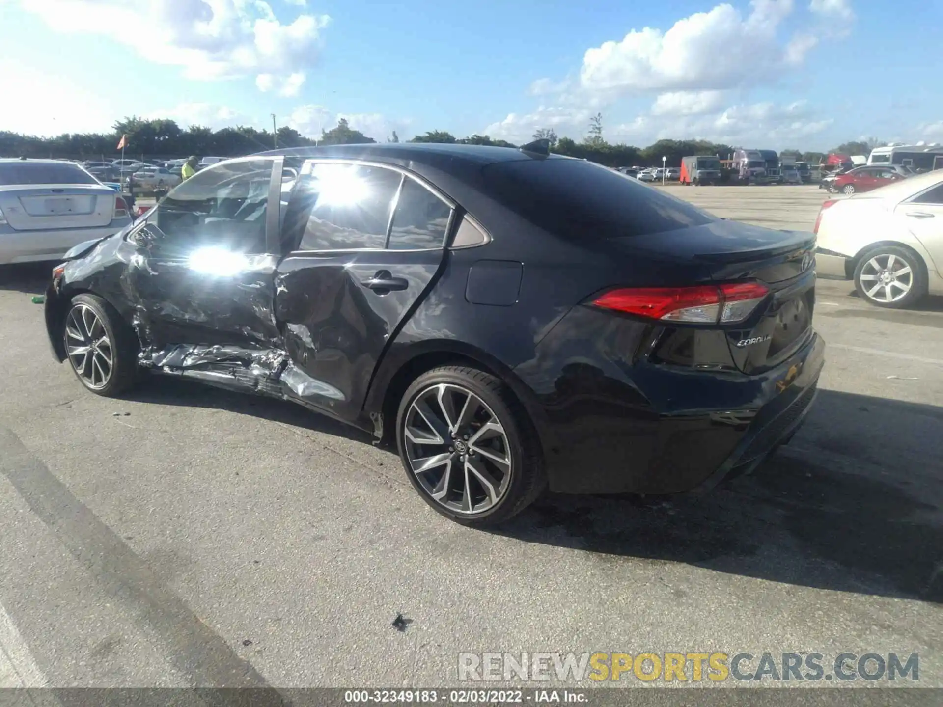 3 Photograph of a damaged car 5YFS4RCE8LP044511 TOYOTA COROLLA 2020