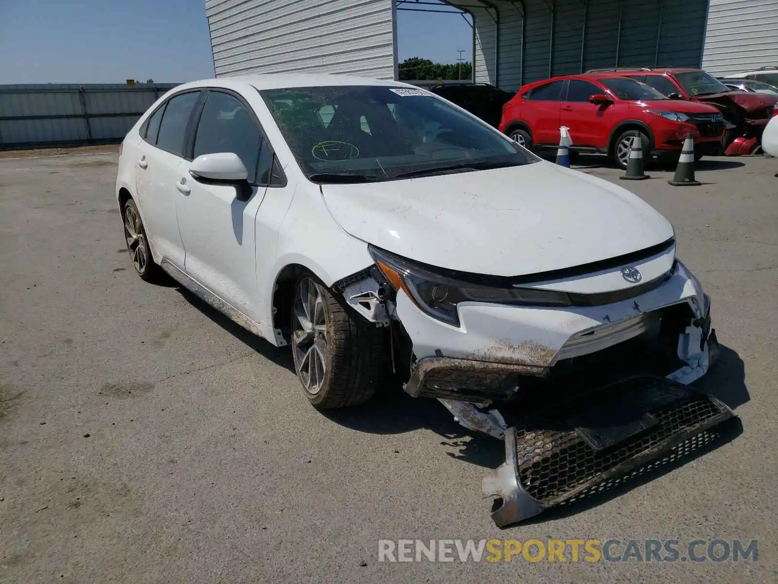 1 Photograph of a damaged car 5YFS4RCE8LP046386 TOYOTA COROLLA 2020